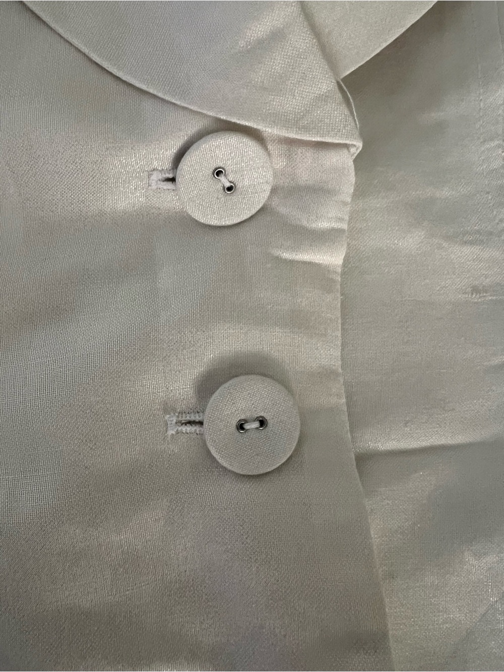 NWOT elegant Sandro Cream Satin Short-Sleeve Tailored Jacket size M - Picture 3 of 5